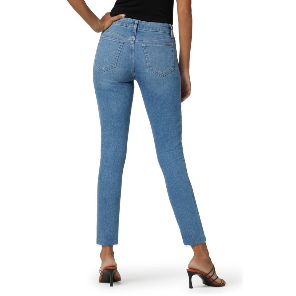 Joe’s Lara Midrise Straight Ankle Jeans